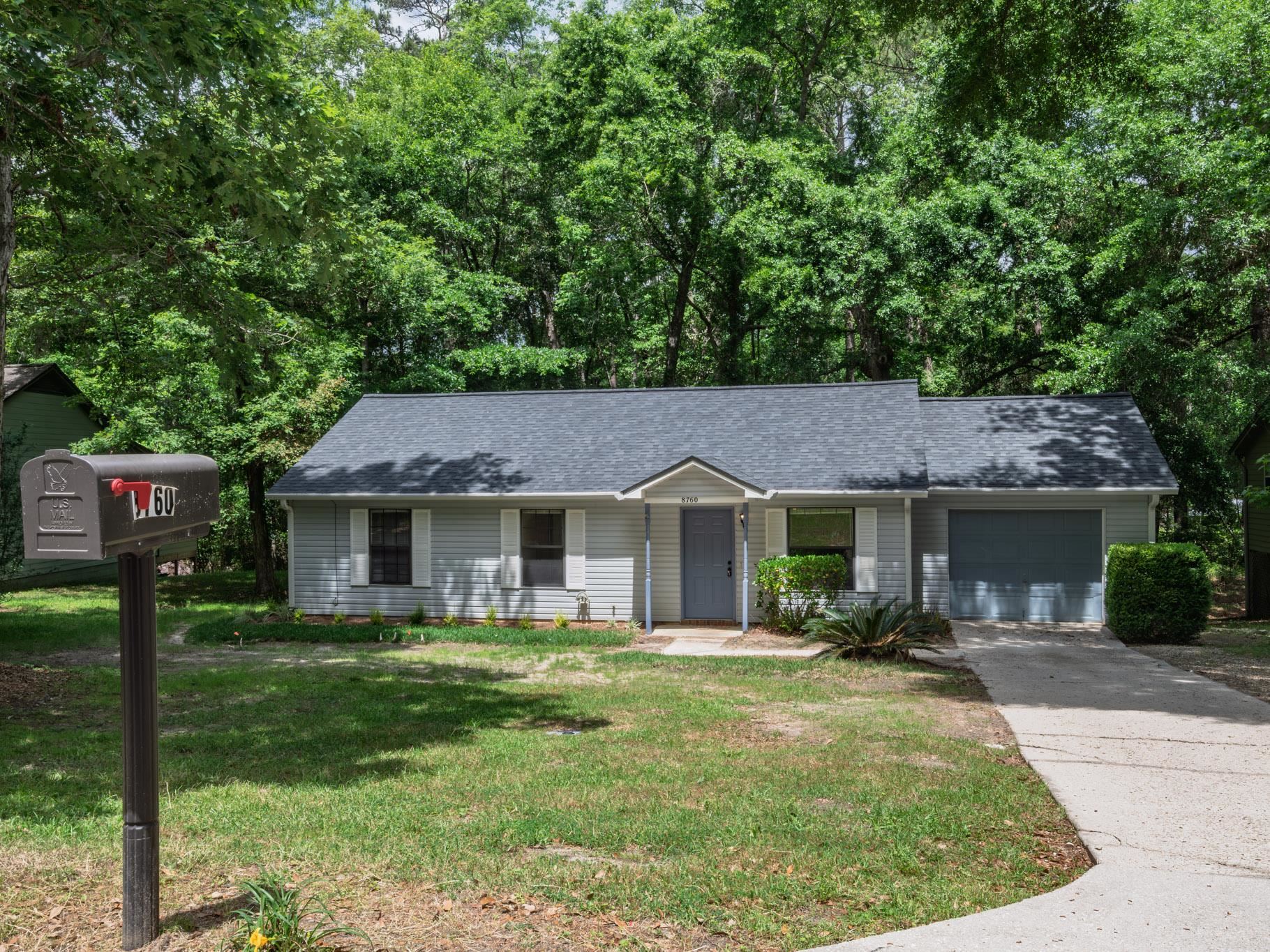 8760 Minnow Creek Drive, Tallahassee, Texas image 2