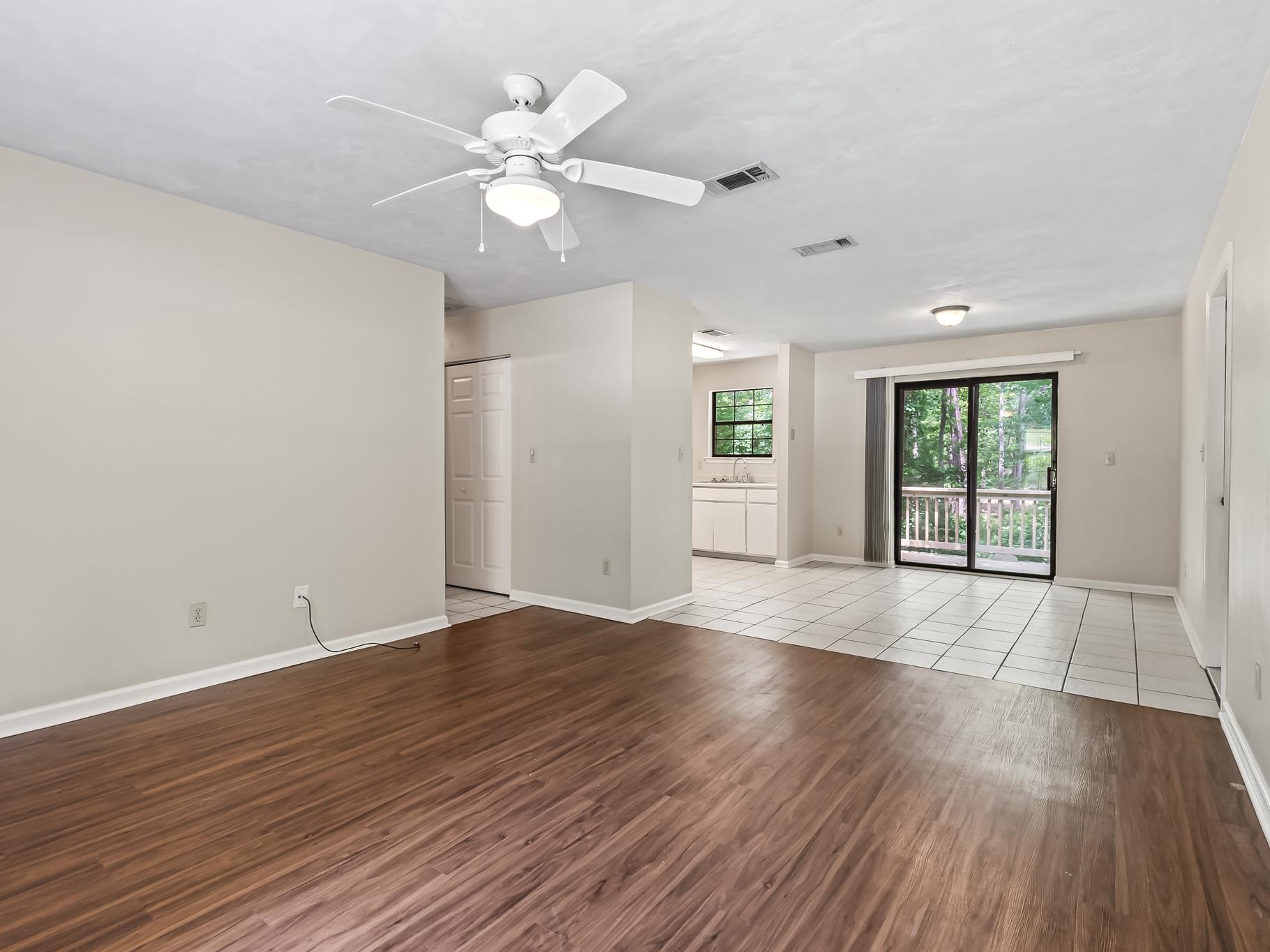 8760 Minnow Creek Drive, Tallahassee, Texas image 20