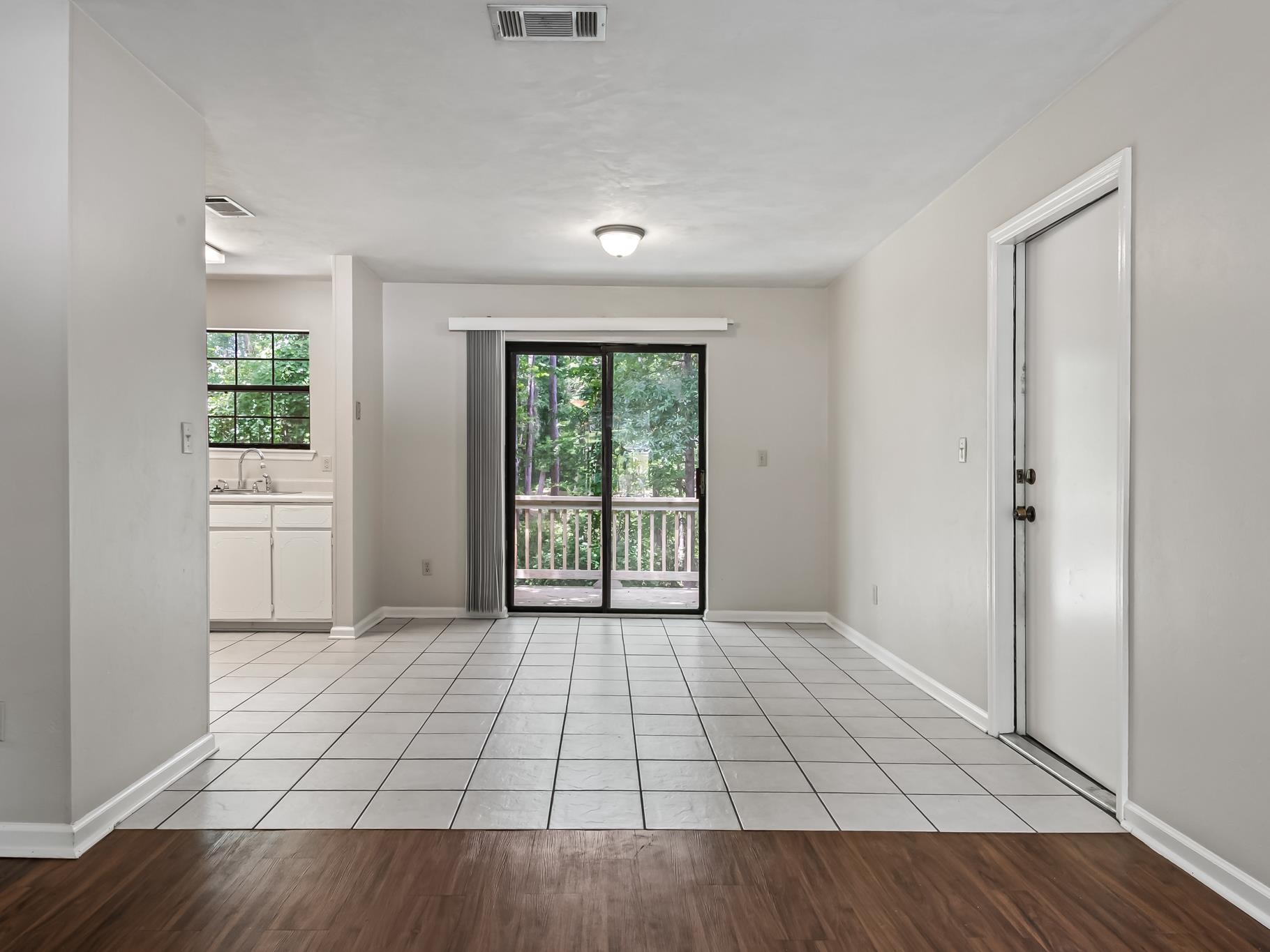8760 Minnow Creek Drive, Tallahassee, Texas image 23