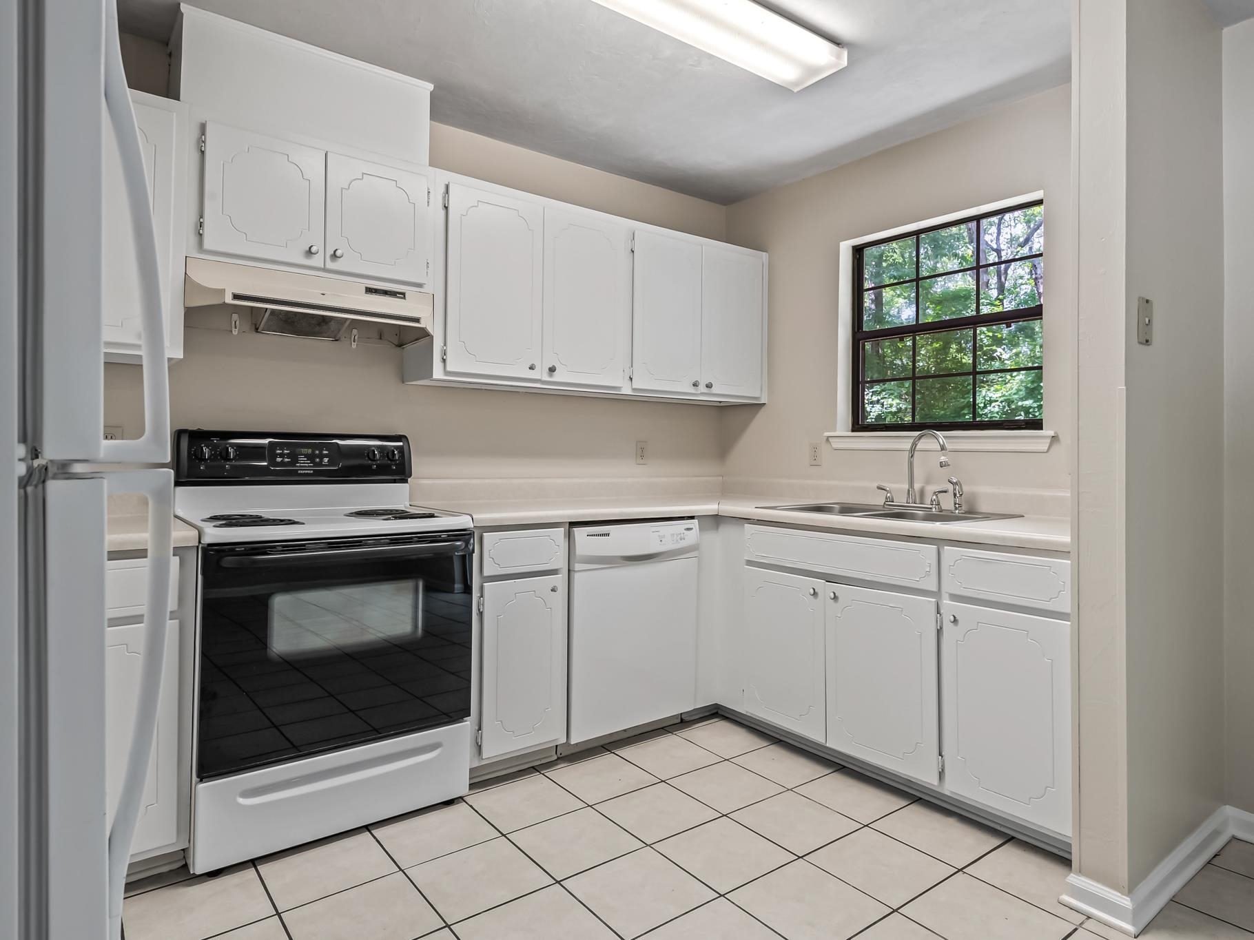 8760 Minnow Creek Drive, Tallahassee, Texas image 29