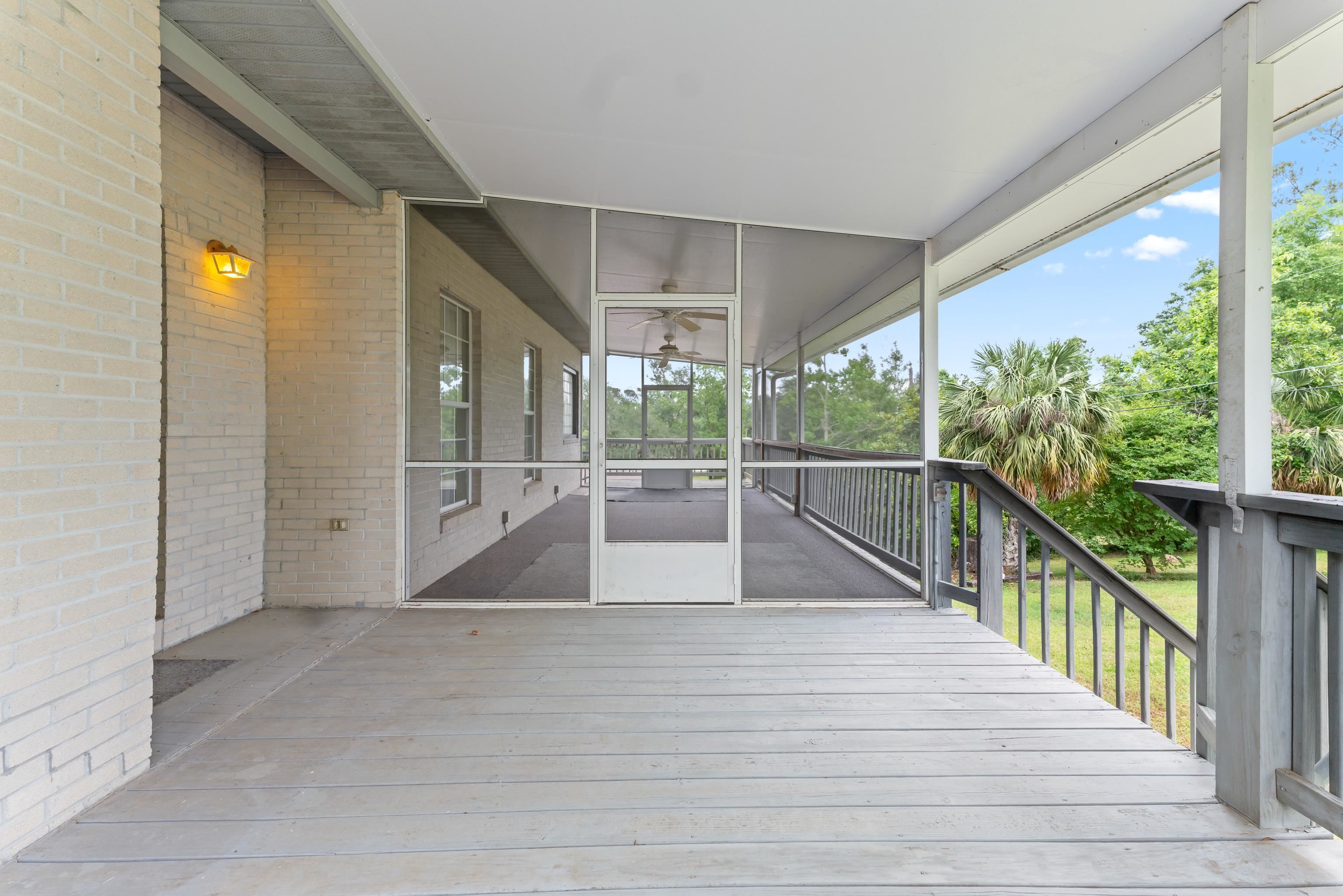 186 NW Whispering Pines Loop, Madison, Texas image 7
