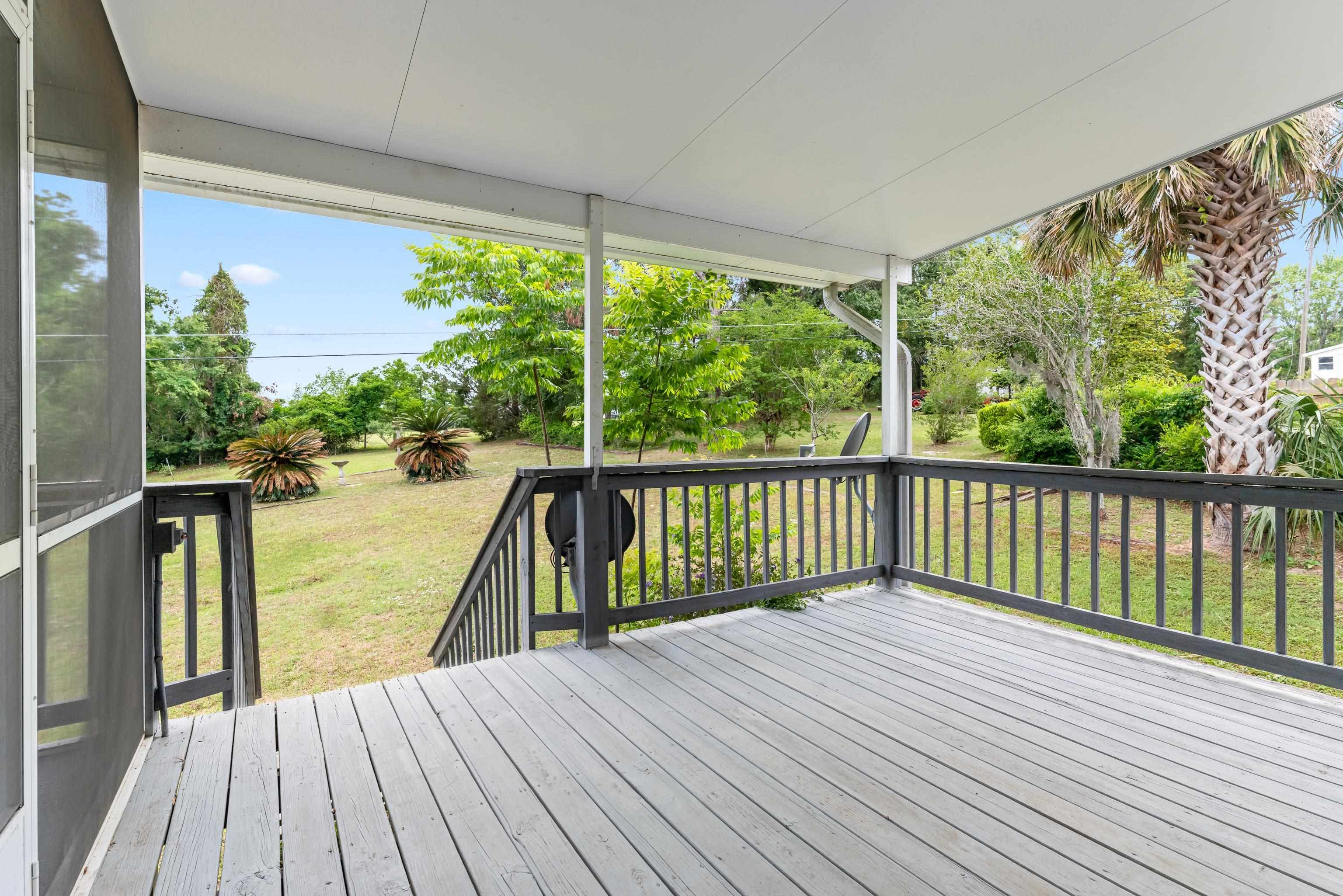 186 NW Whispering Pines Loop, Madison, Texas image 8