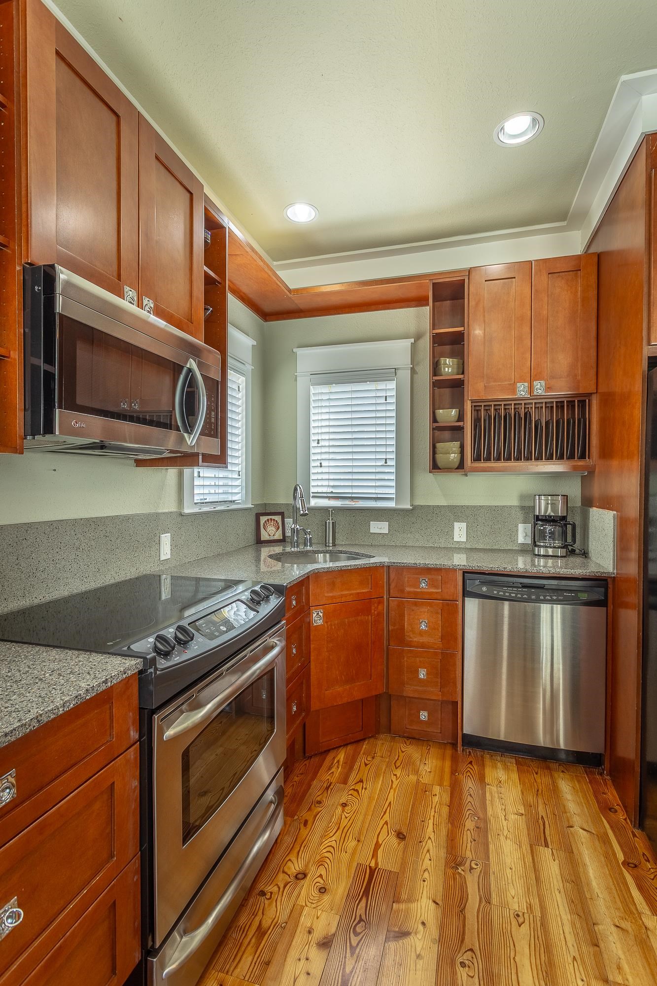 377 Pirates Landing Drive, Carrabelle, Florida image 4