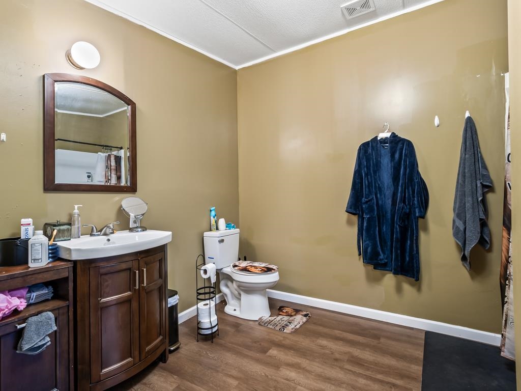 205 Keith Court, Gretna, Texas image 15