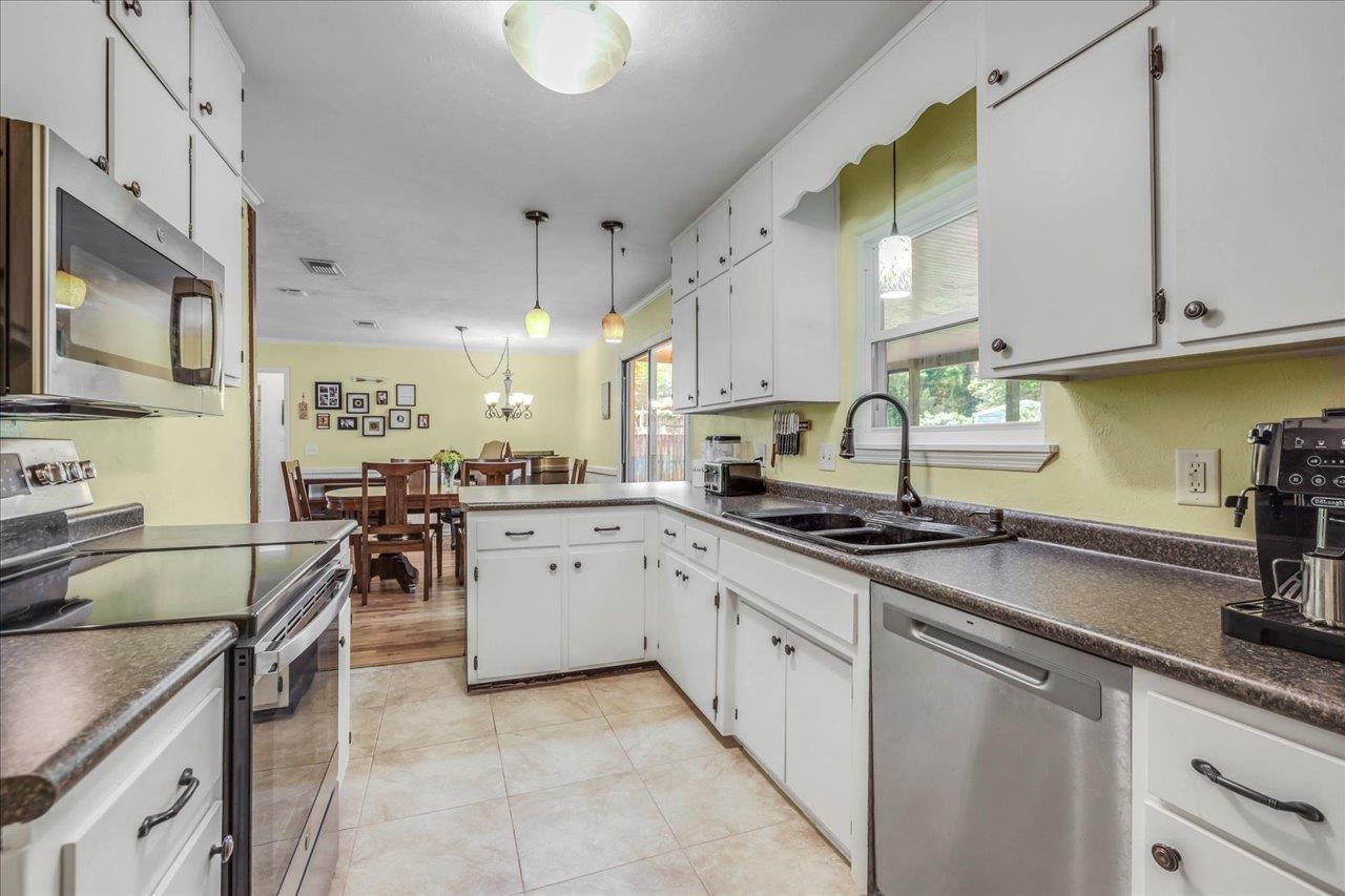 6528 Montrose Trail, Tallahassee, Texas image 18