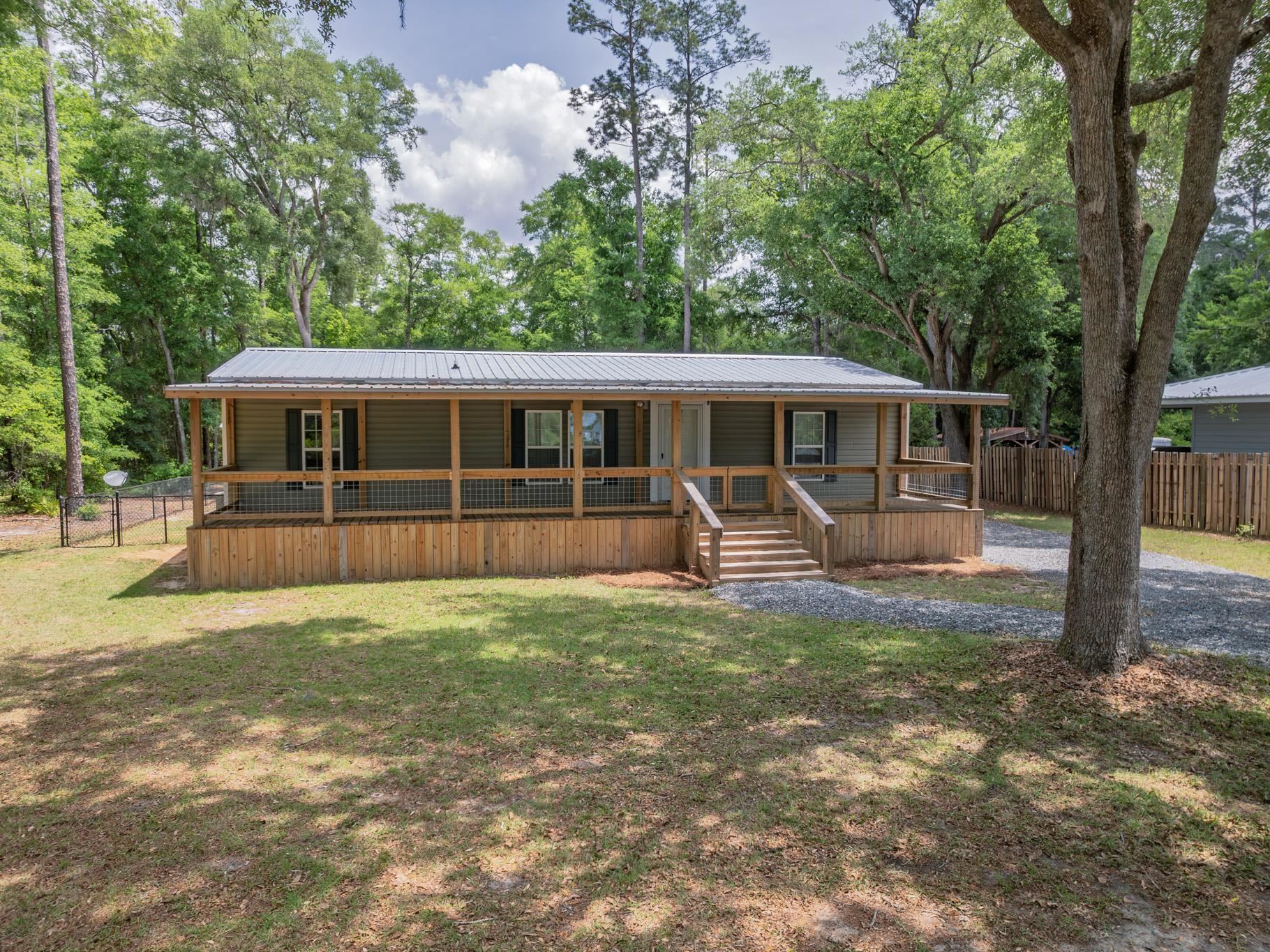 2749 Lakeview Point Road, Quincy, Florida image 1