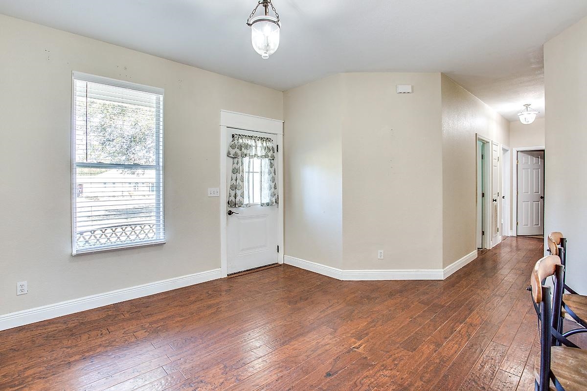 670 Cypress Lane, East Point, Texas image 4