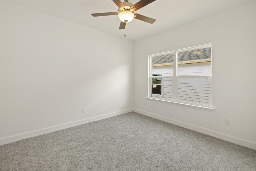4468 River Breeze Lane, Tallahassee, Texas image 9