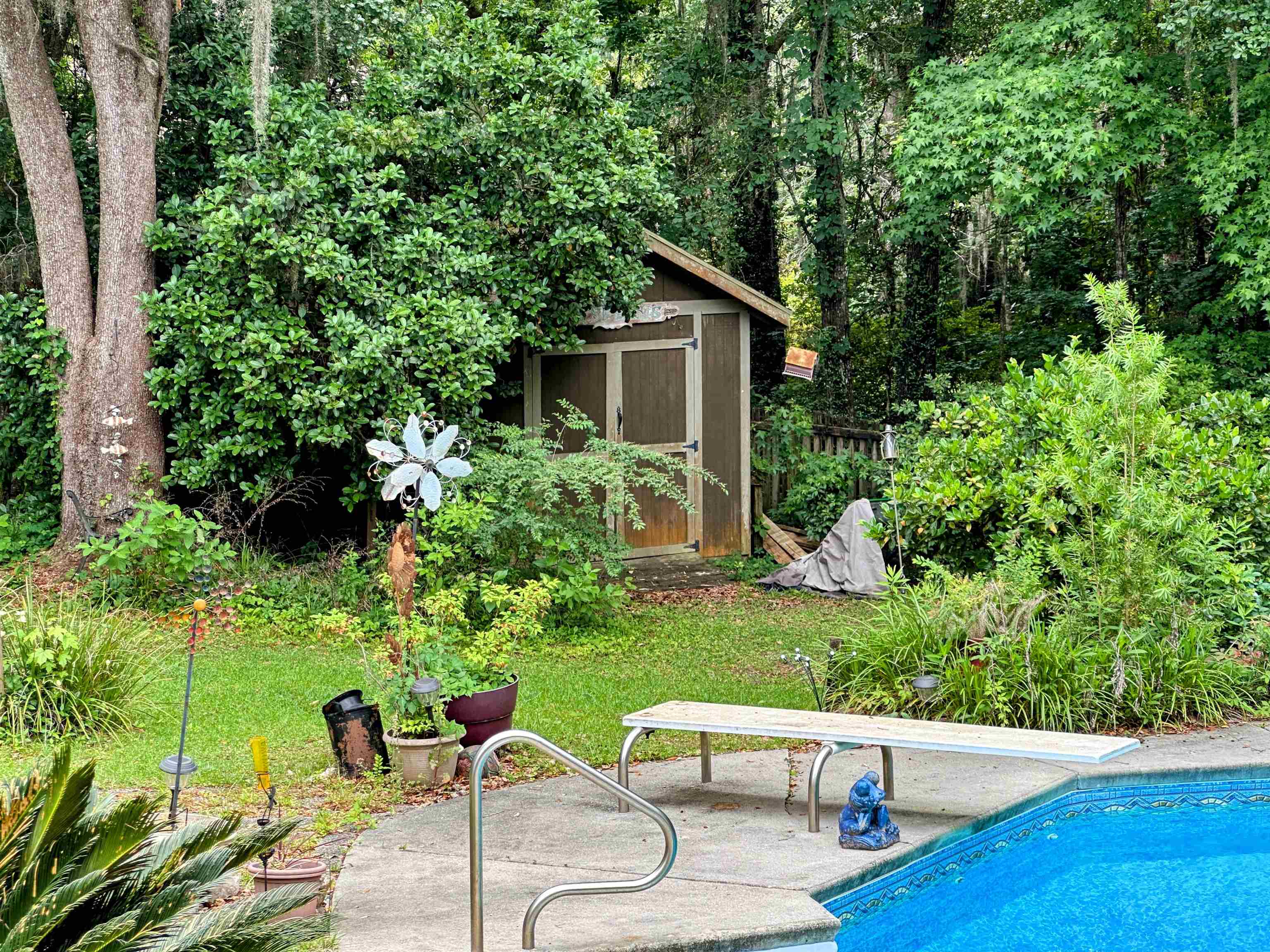 6393 Belgrand Drive, Tallahassee, Texas image 3