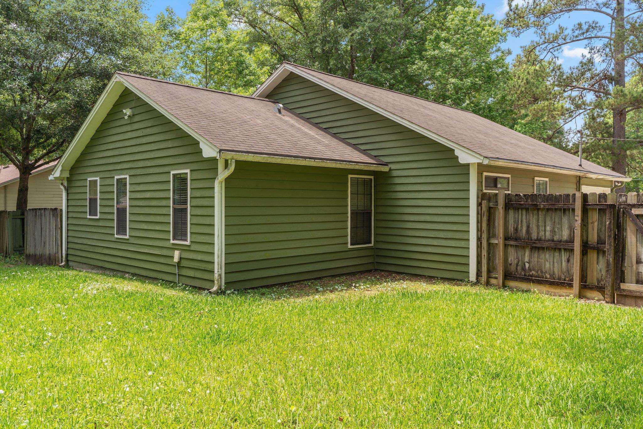6815 Tomy Lee Trail, Tallahassee, Texas image 24