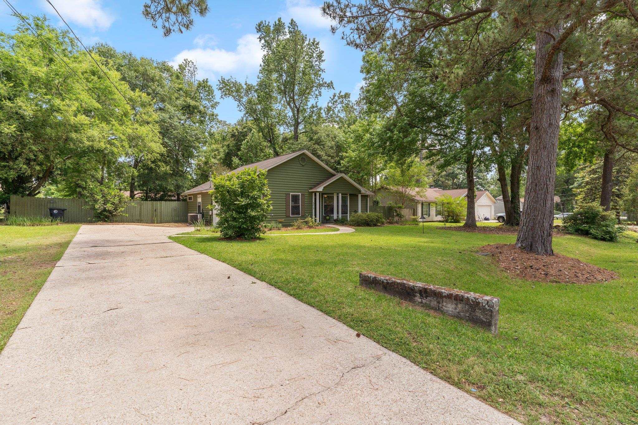 6815 Tomy Lee Trail, Tallahassee, Texas image 30