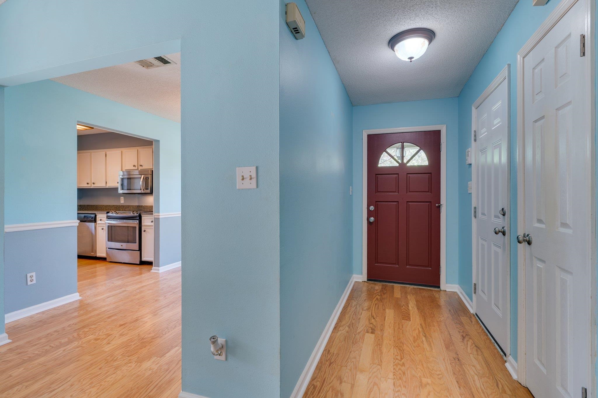 6815 Tomy Lee Trail, Tallahassee, Texas image 5