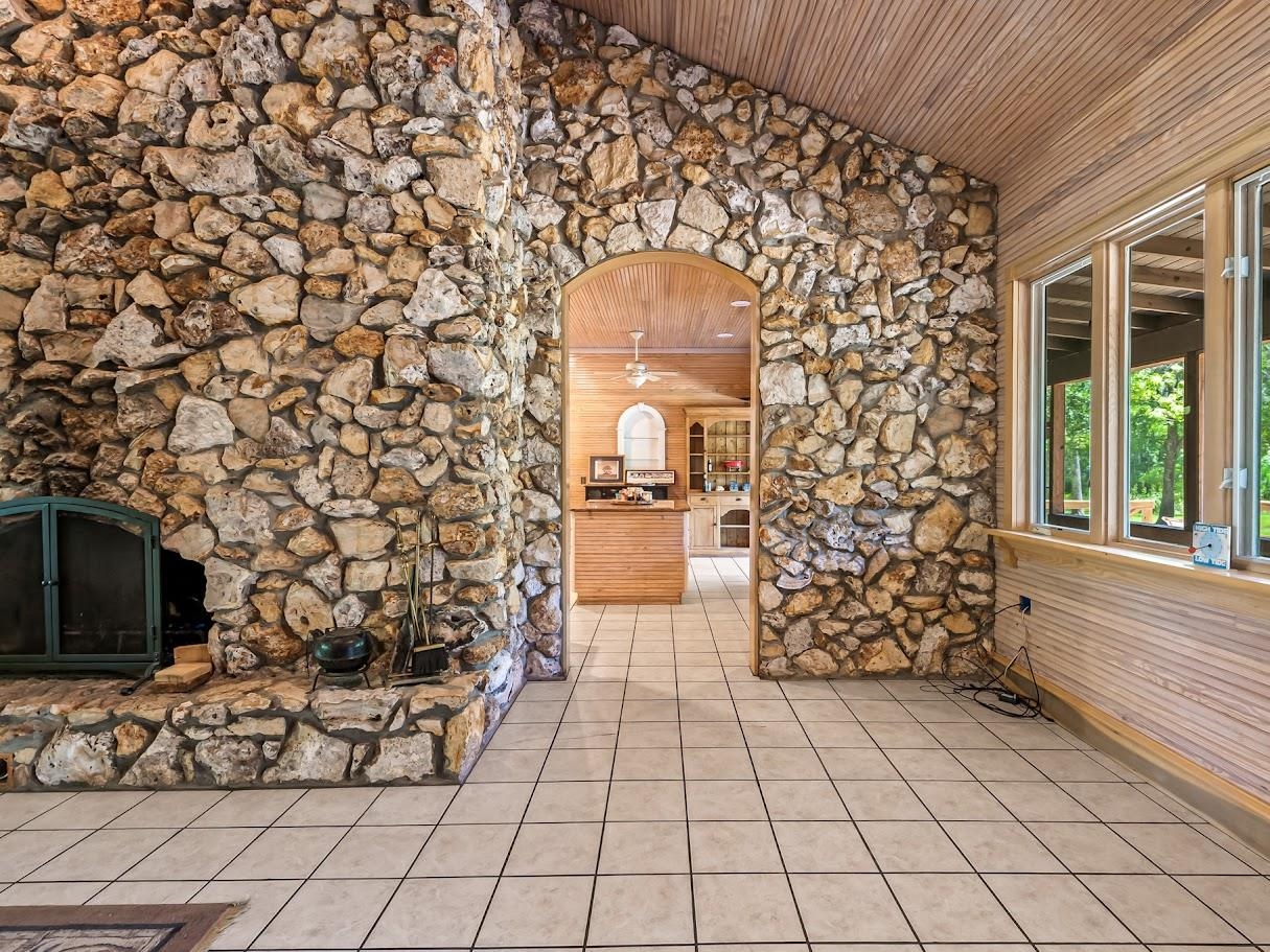 881 Hickory Hammock Road, Carrabelle, Florida image 7