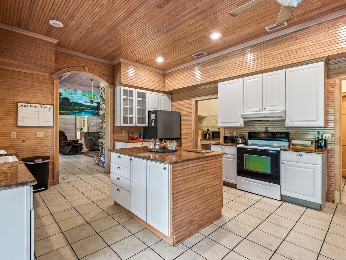 881 Hickory Hammock Road, Carrabelle, Florida image 9