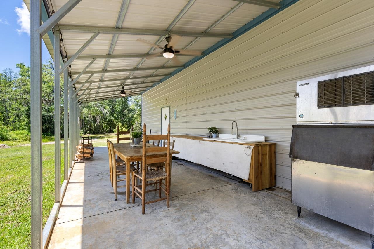 12881 SW Overstreet Avenue, Lamont, Florida image 4