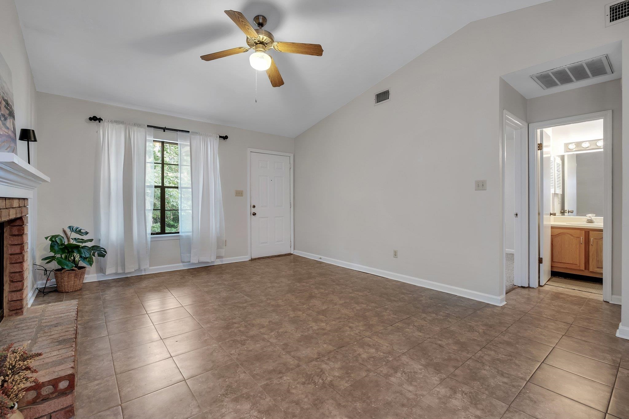 118 Meeting Street Drive, Tallahassee, Florida image 5