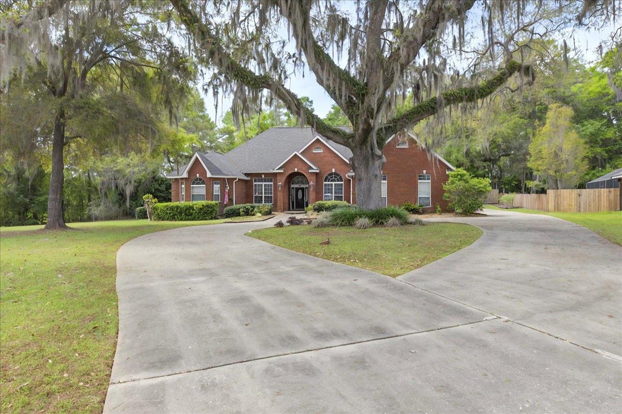 1228 Greensward Drive, Tallahassee, Florida image 2
