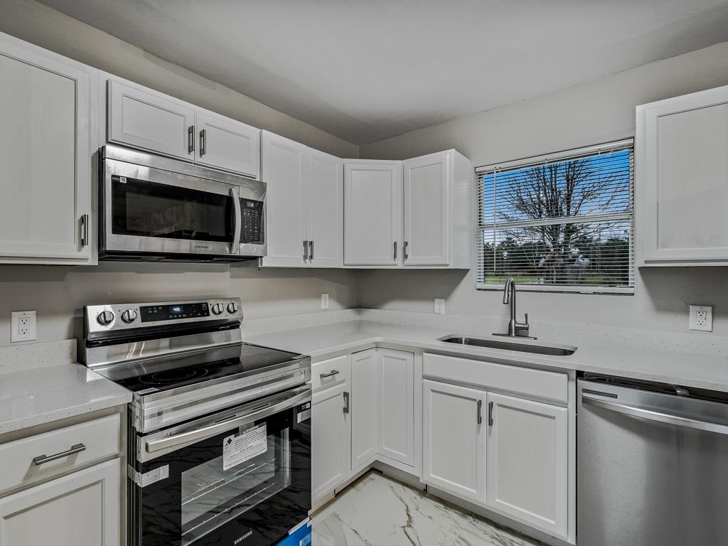 2815 Highway 69, Grand Ridge, Florida image 16