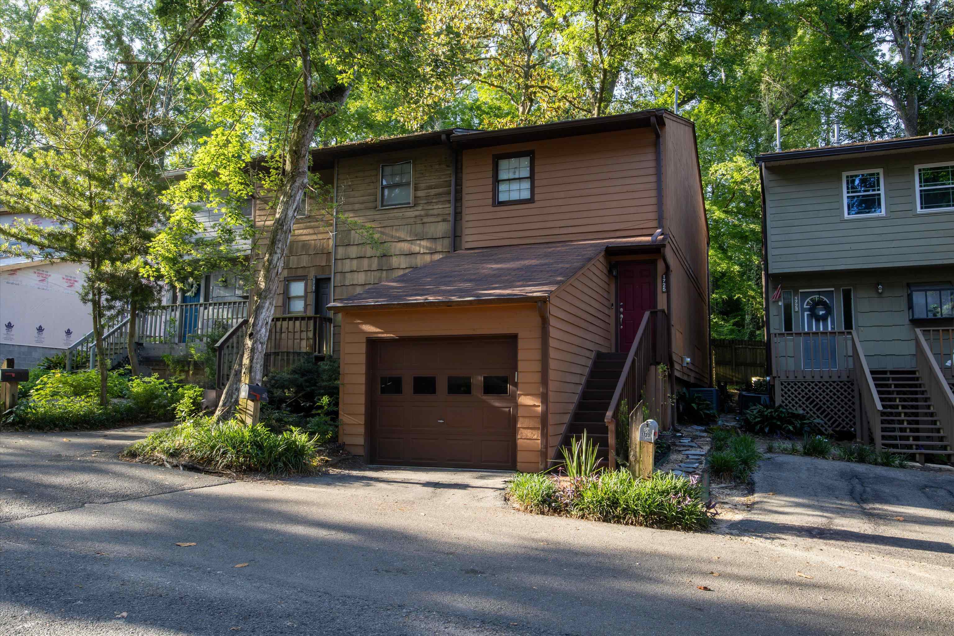 1725 S Beechwood Circle, Tallahassee, Texas image 1
