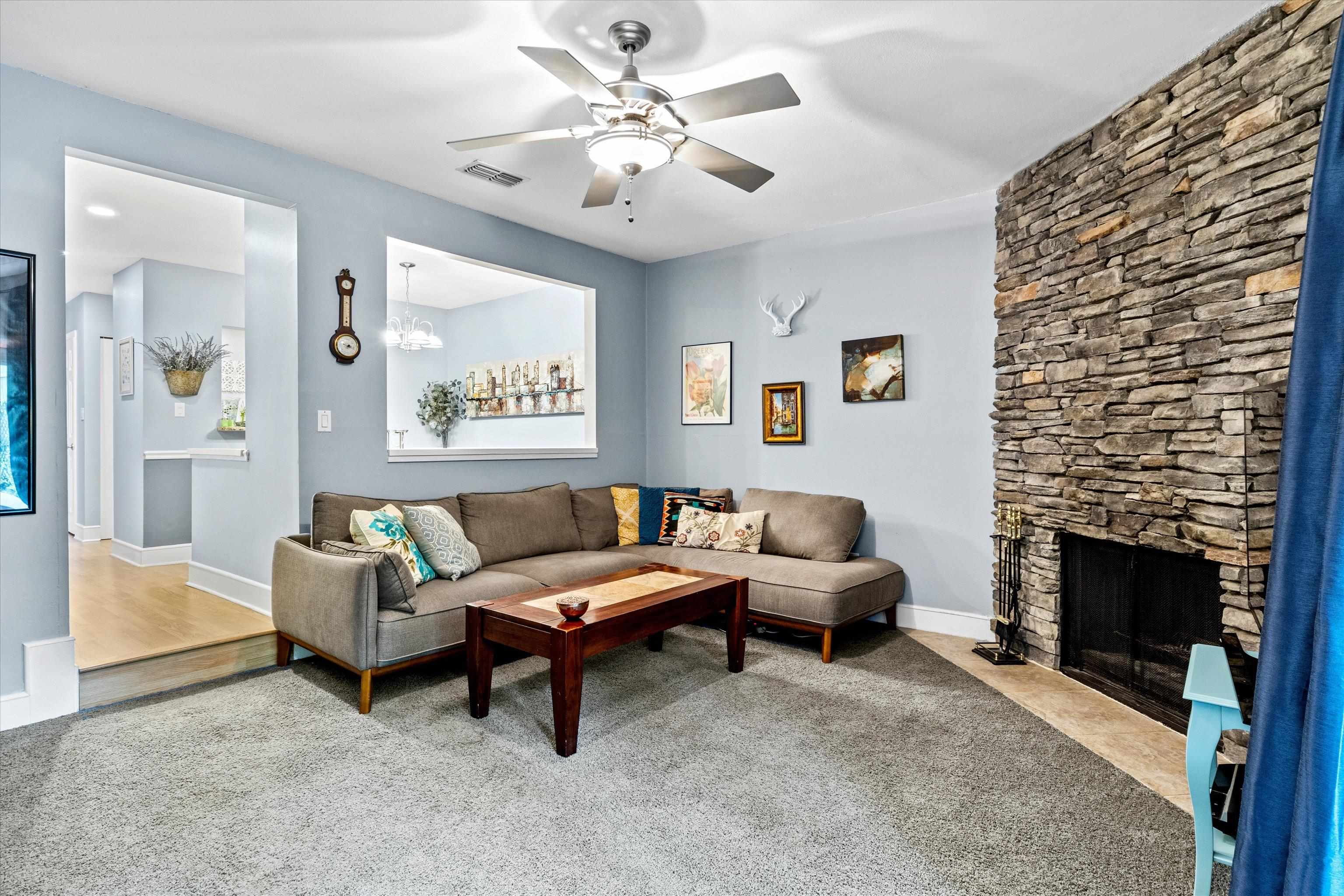 1725 S Beechwood Circle, Tallahassee, Texas image 5