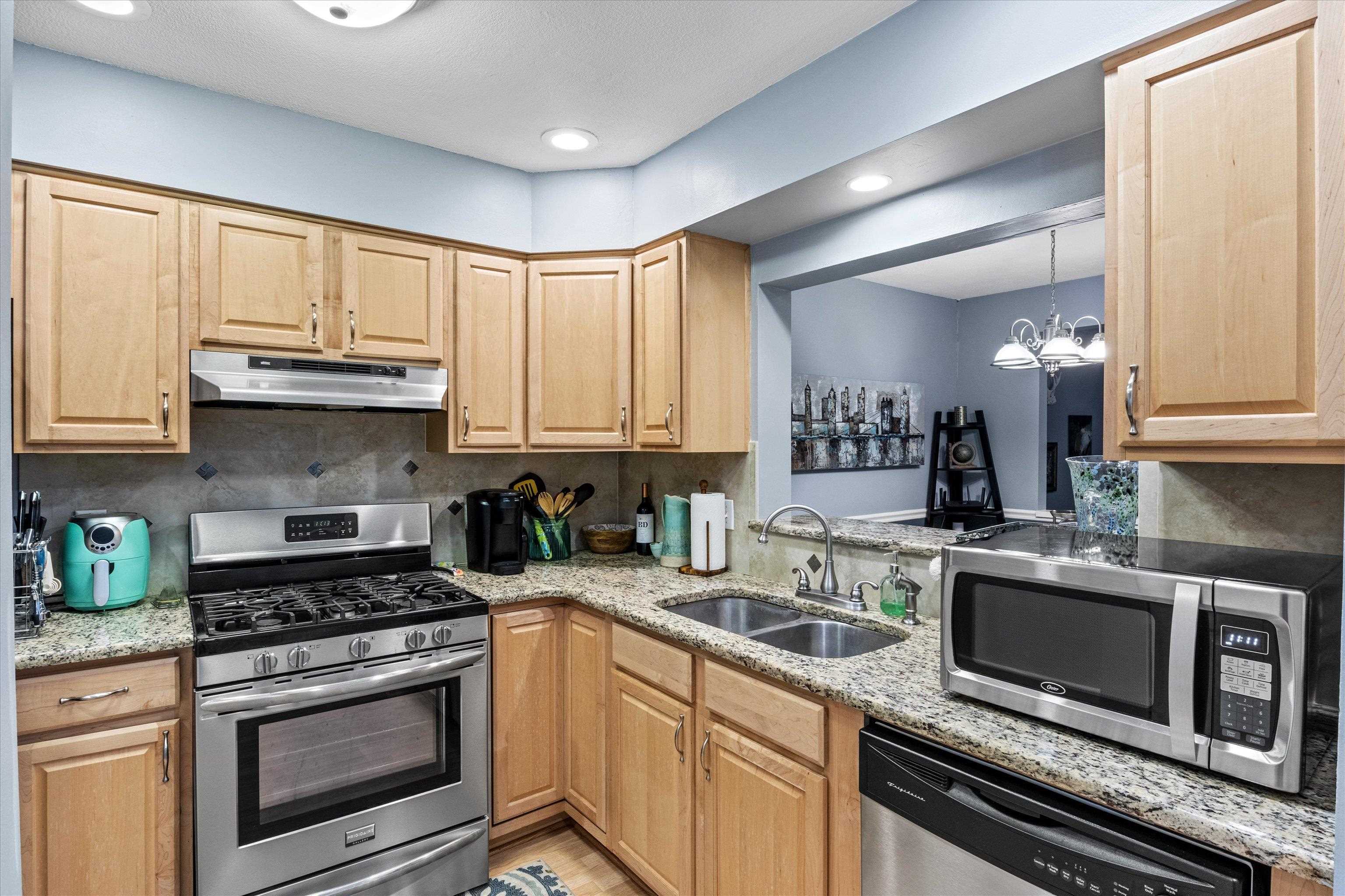 1725 S Beechwood Circle, Tallahassee, Texas image 7