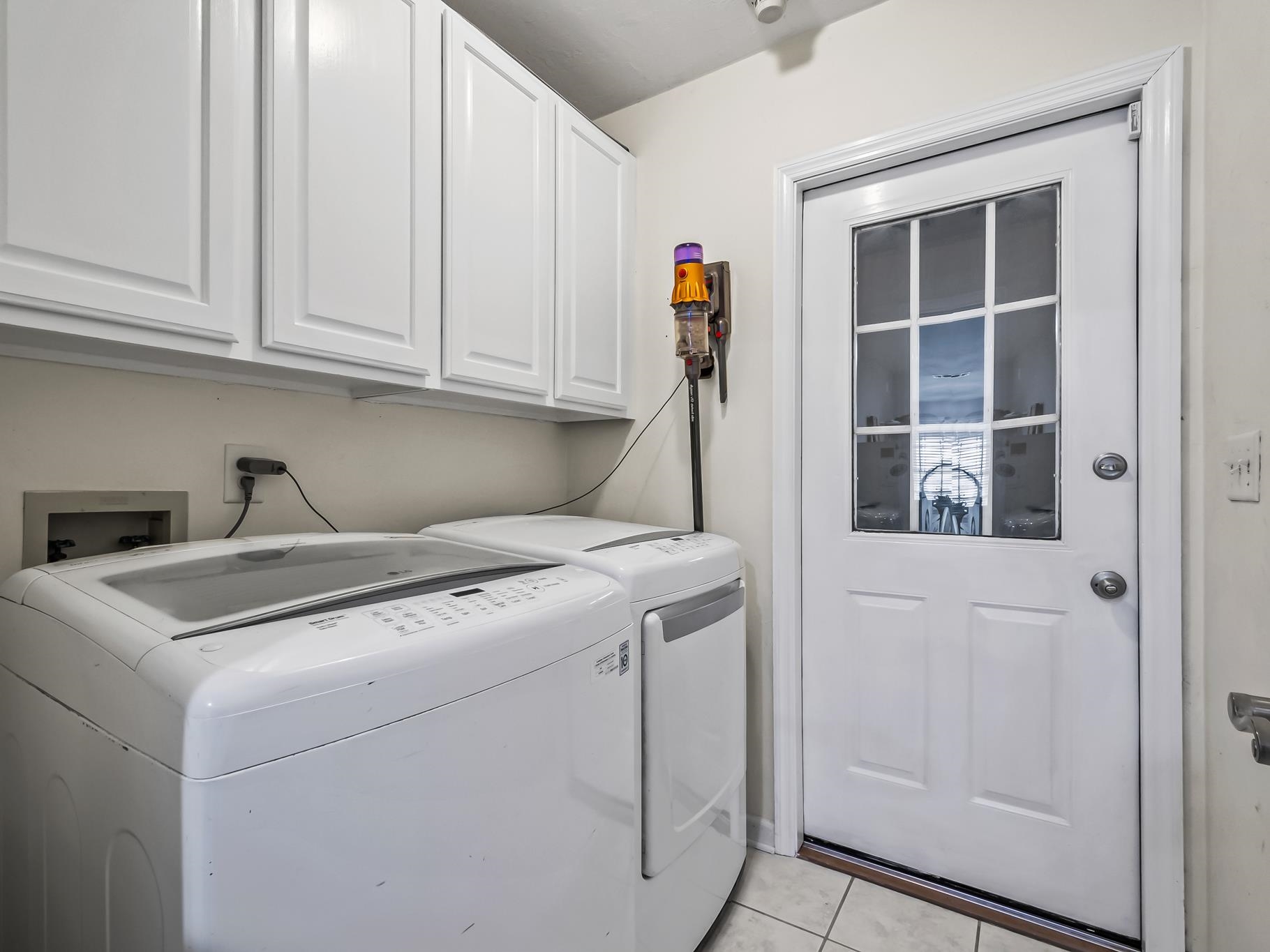 1159 E Corby Court, Tallahassee, Texas image 11