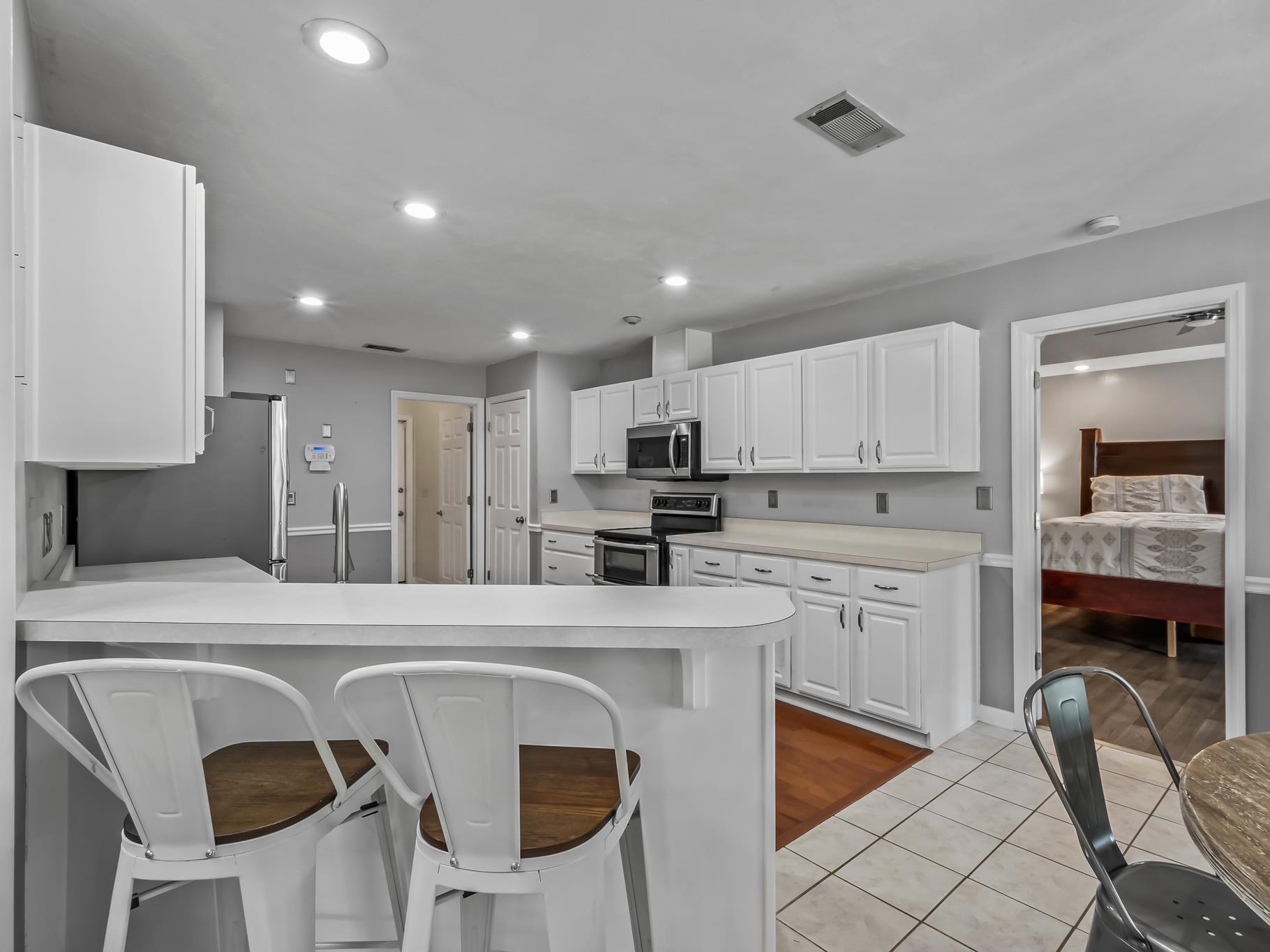 1159 E Corby Court, Tallahassee, Texas image 16