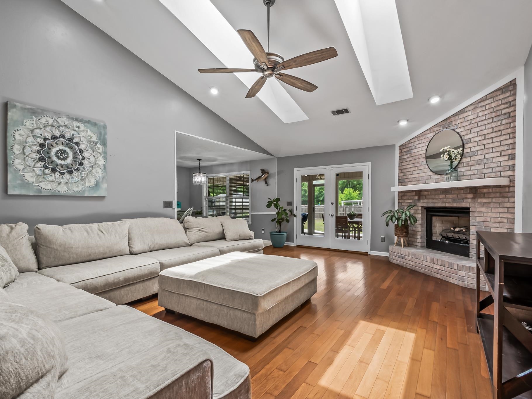 1159 E Corby Court, Tallahassee, Texas image 21