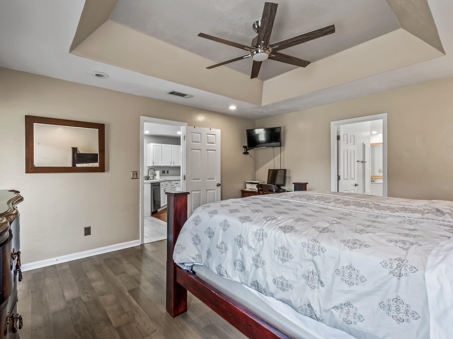 1159 E Corby Court, Tallahassee, Texas image 27