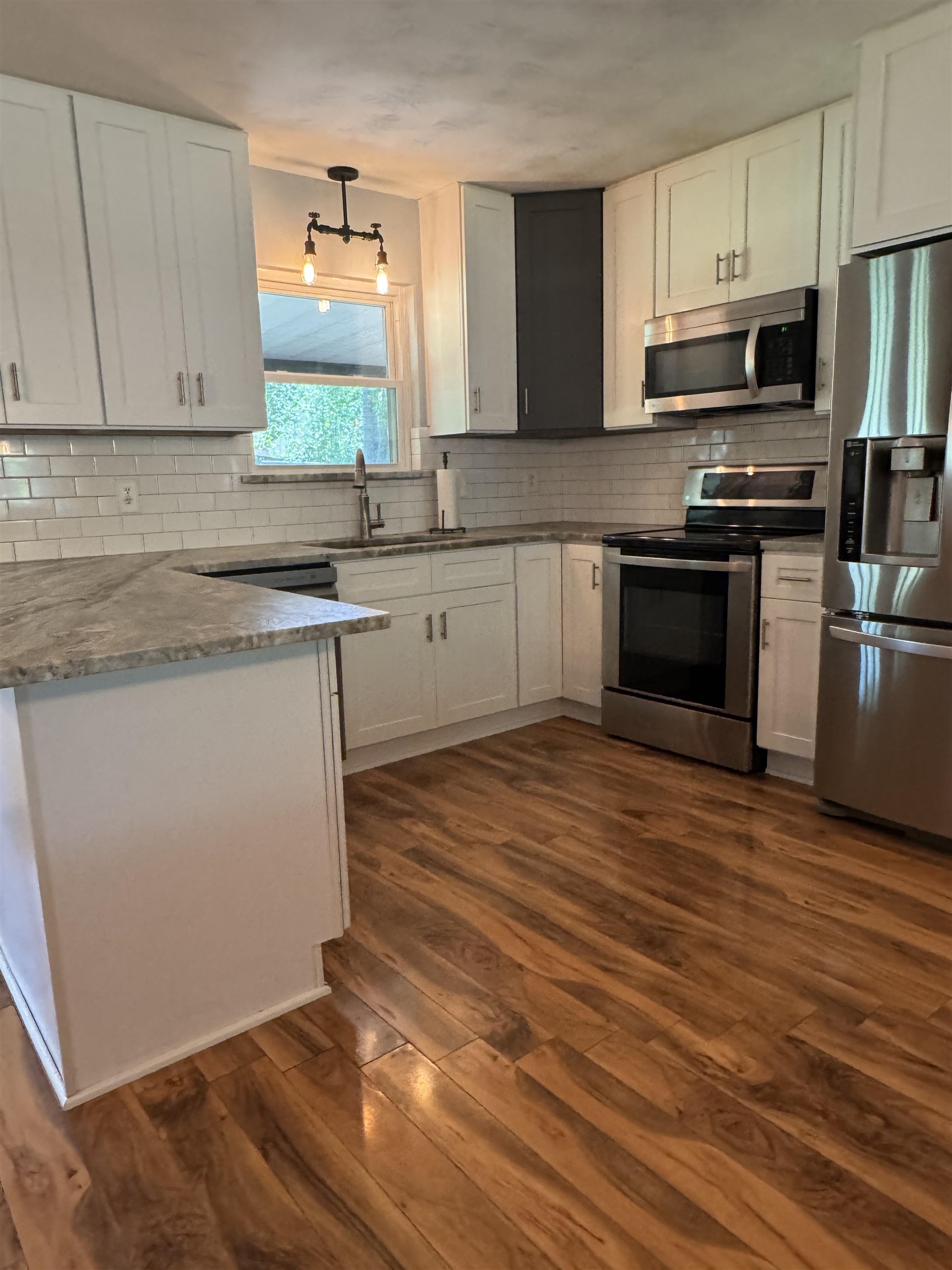 1859 Hopkins Drive, Tallahassee, Texas image 10