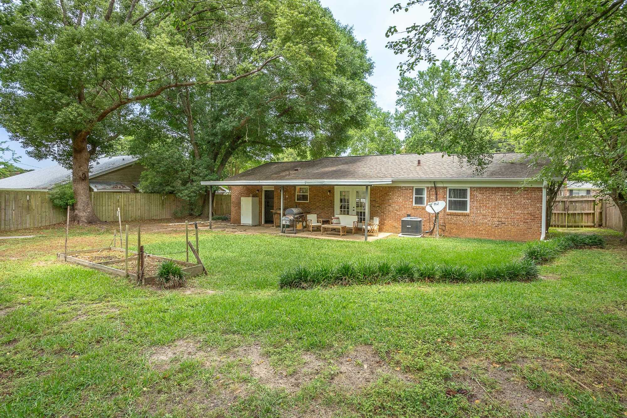 1859 Hopkins Drive, Tallahassee, Texas image 23
