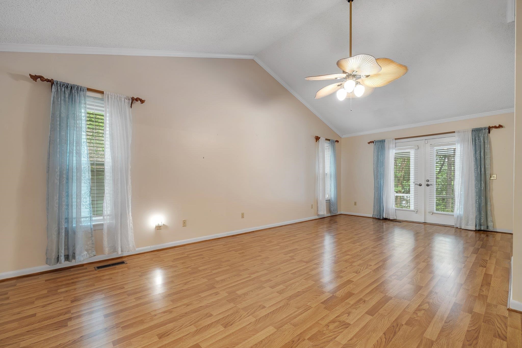 414 Tharpe Circle, Quincy, Texas image 14