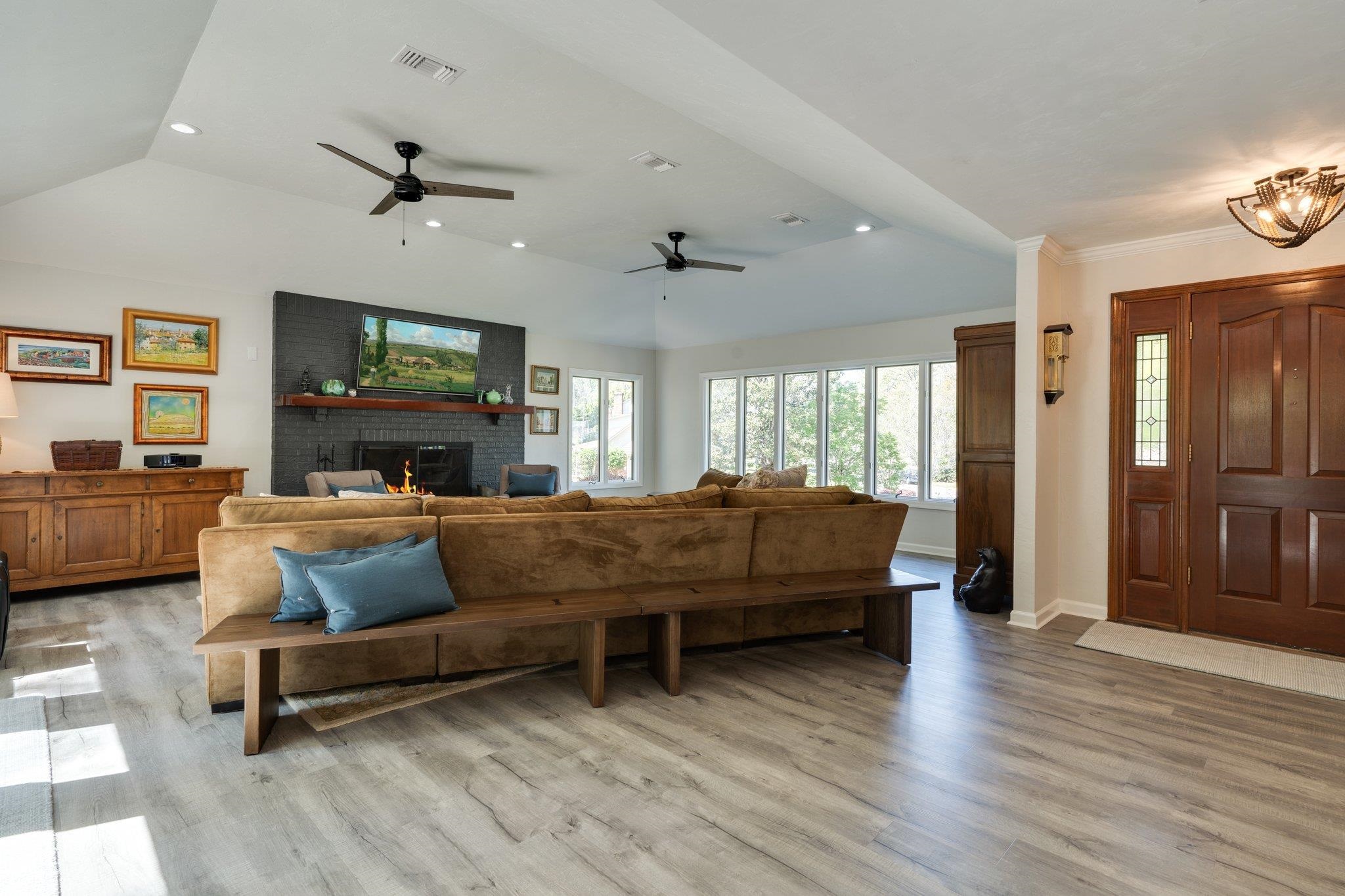 2570 Noble Drive, Tallahassee, Texas image 6