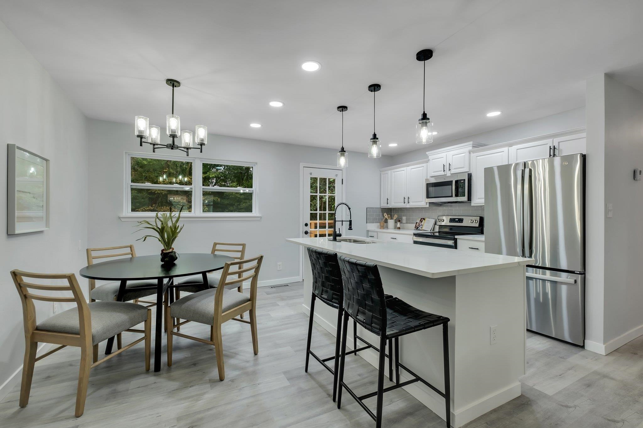 302 Glenview Drive, Tallahassee, Texas image 1