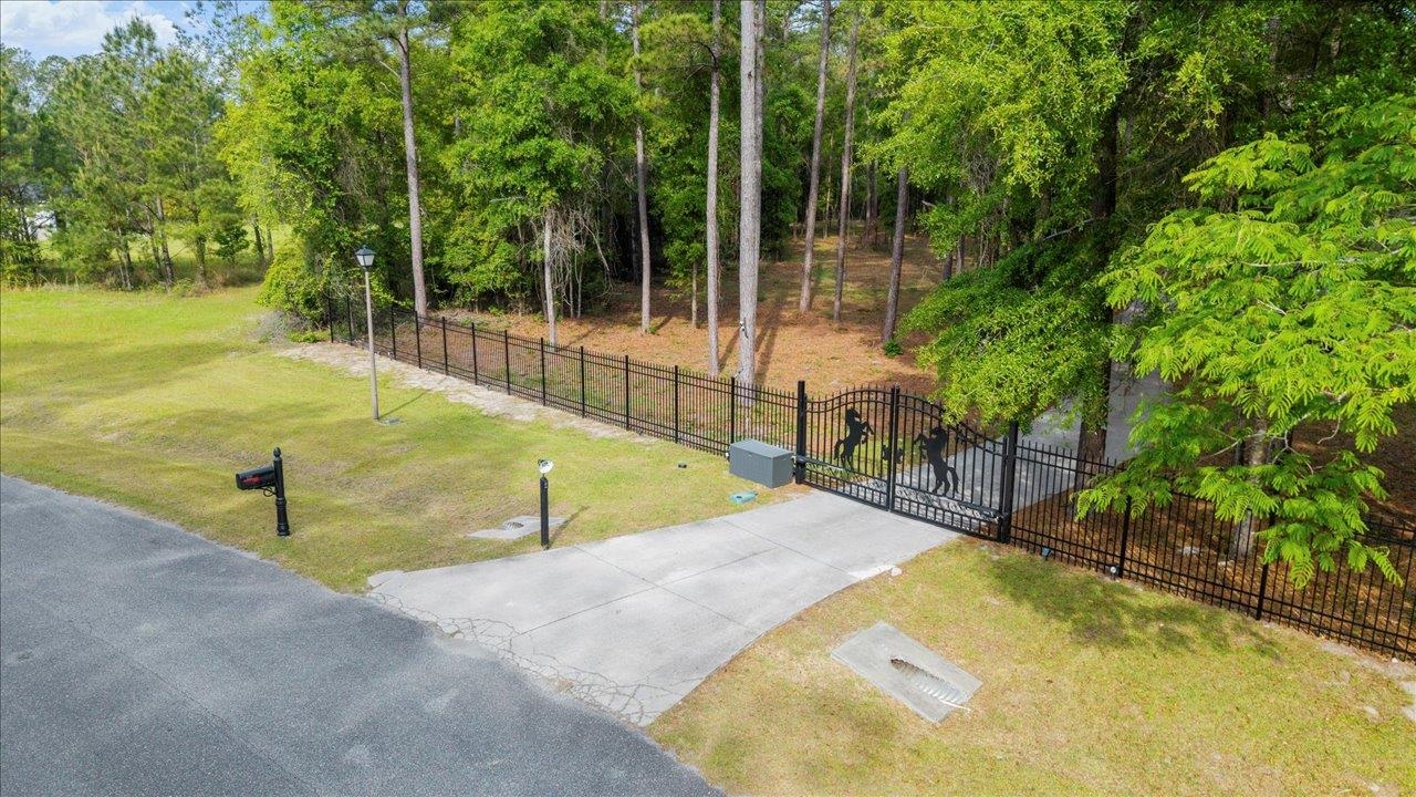 120 Steeple Chase Lane, Crawfordville, Florida image 2