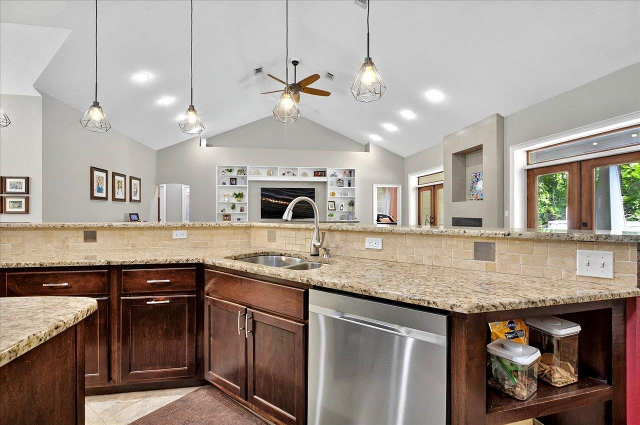 459 Oakwood Trail, Crawfordville, Florida image 15