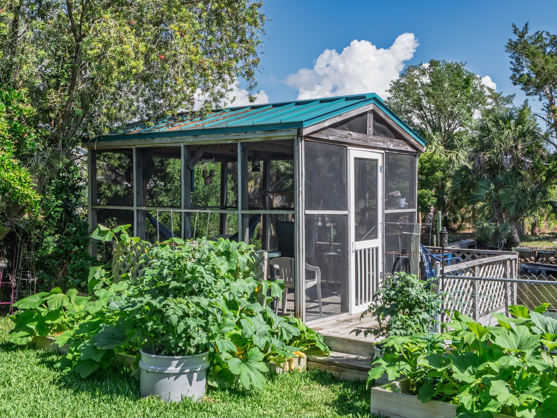 83 Gulf Breeze Drive, Crawfordville, Florida image 5