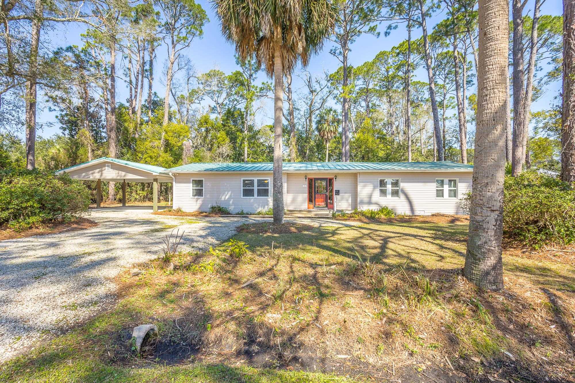 253 Prado Street, Apalachicola, Florida image 1