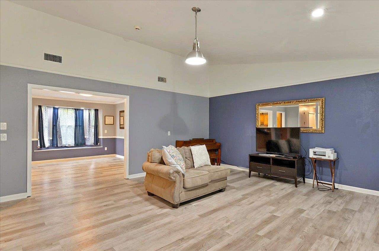 8112 Blue Quill Trail, Tallahassee, Texas image 22