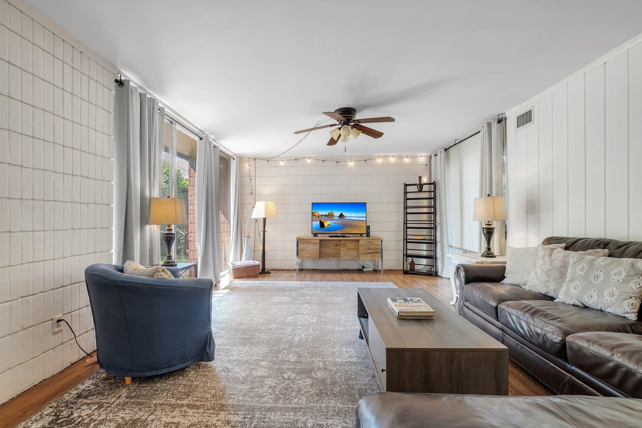 2310 Mission Road, Tallahassee, Texas image 3