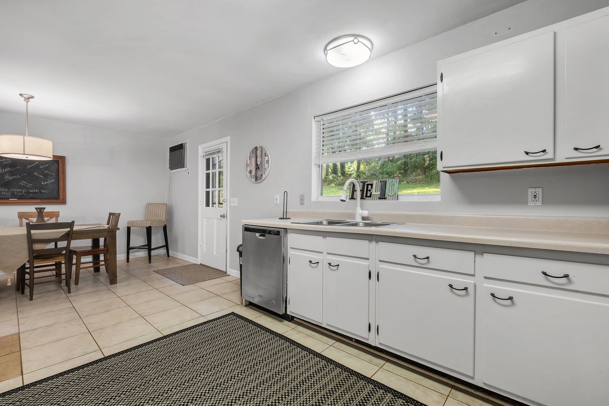 2310 Mission Road, Tallahassee, Texas image 7
