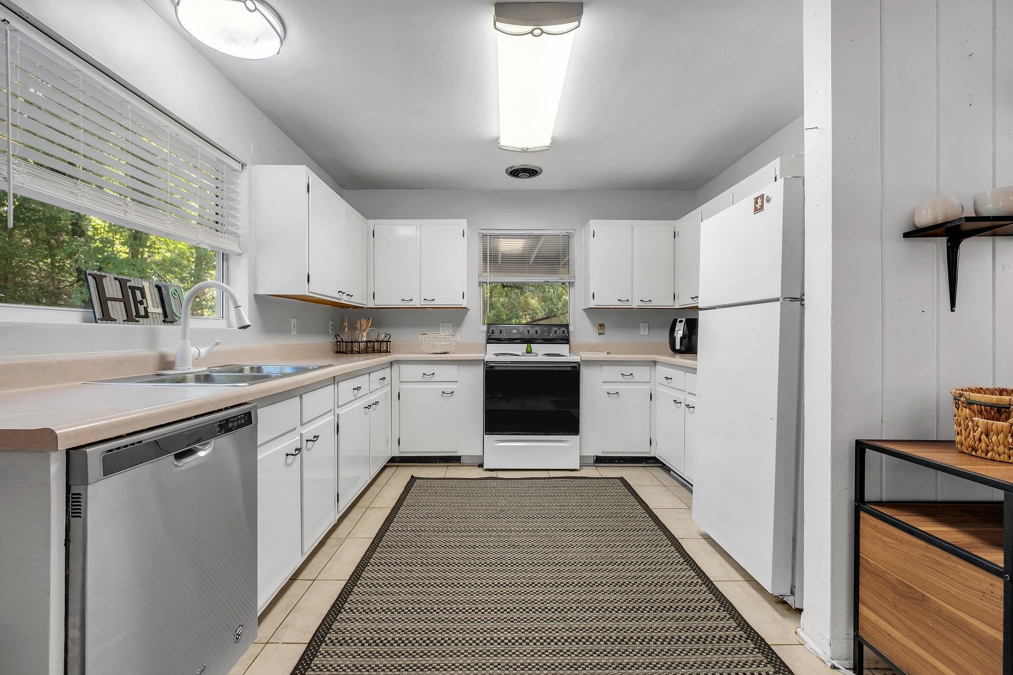 2310 Mission Road, Tallahassee, Texas image 8
