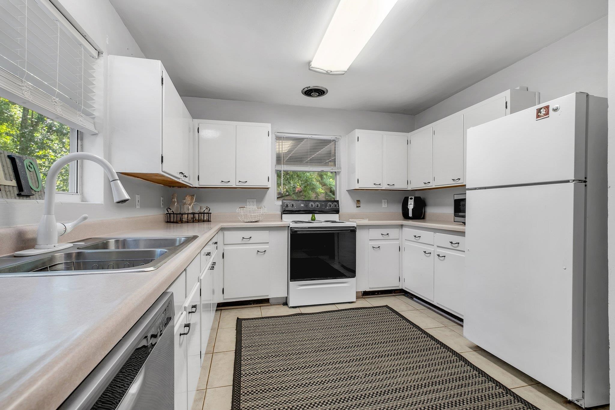 2310 Mission Road, Tallahassee, Texas image 9