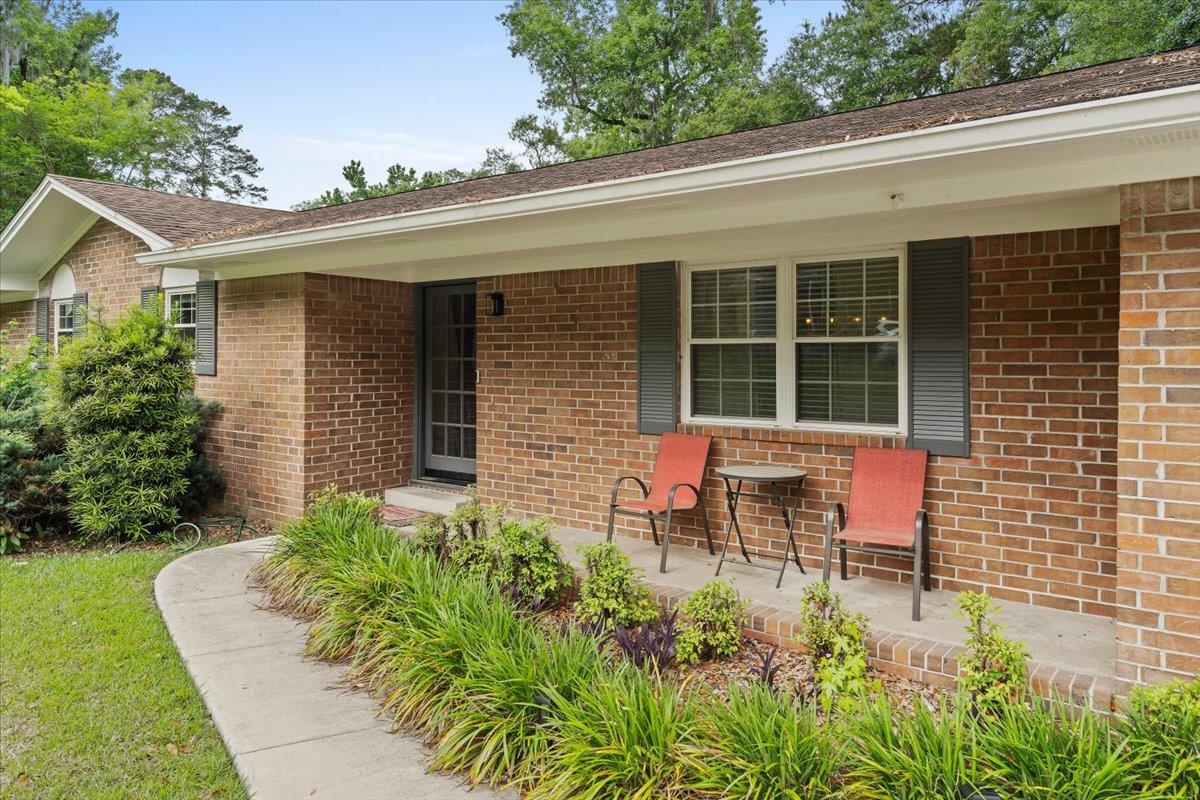 2304 Vincent Drive, Tallahassee, Florida image 4
