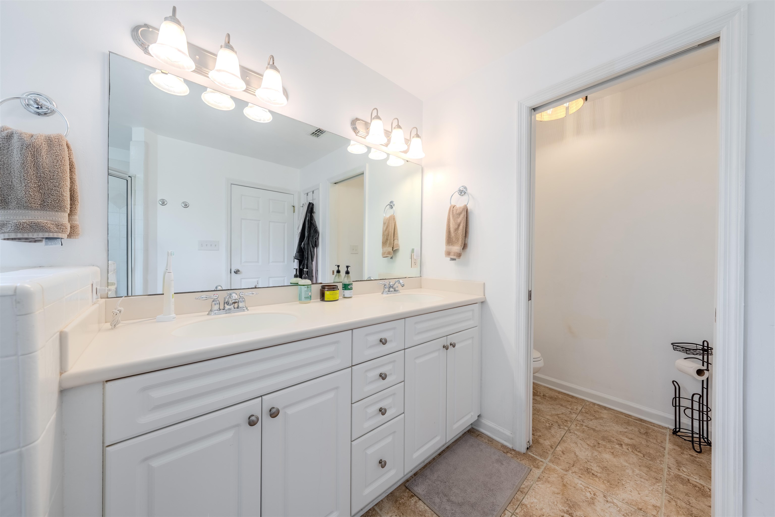 1842 Acorn Ridge Trail, Tallahassee, Florida image 17