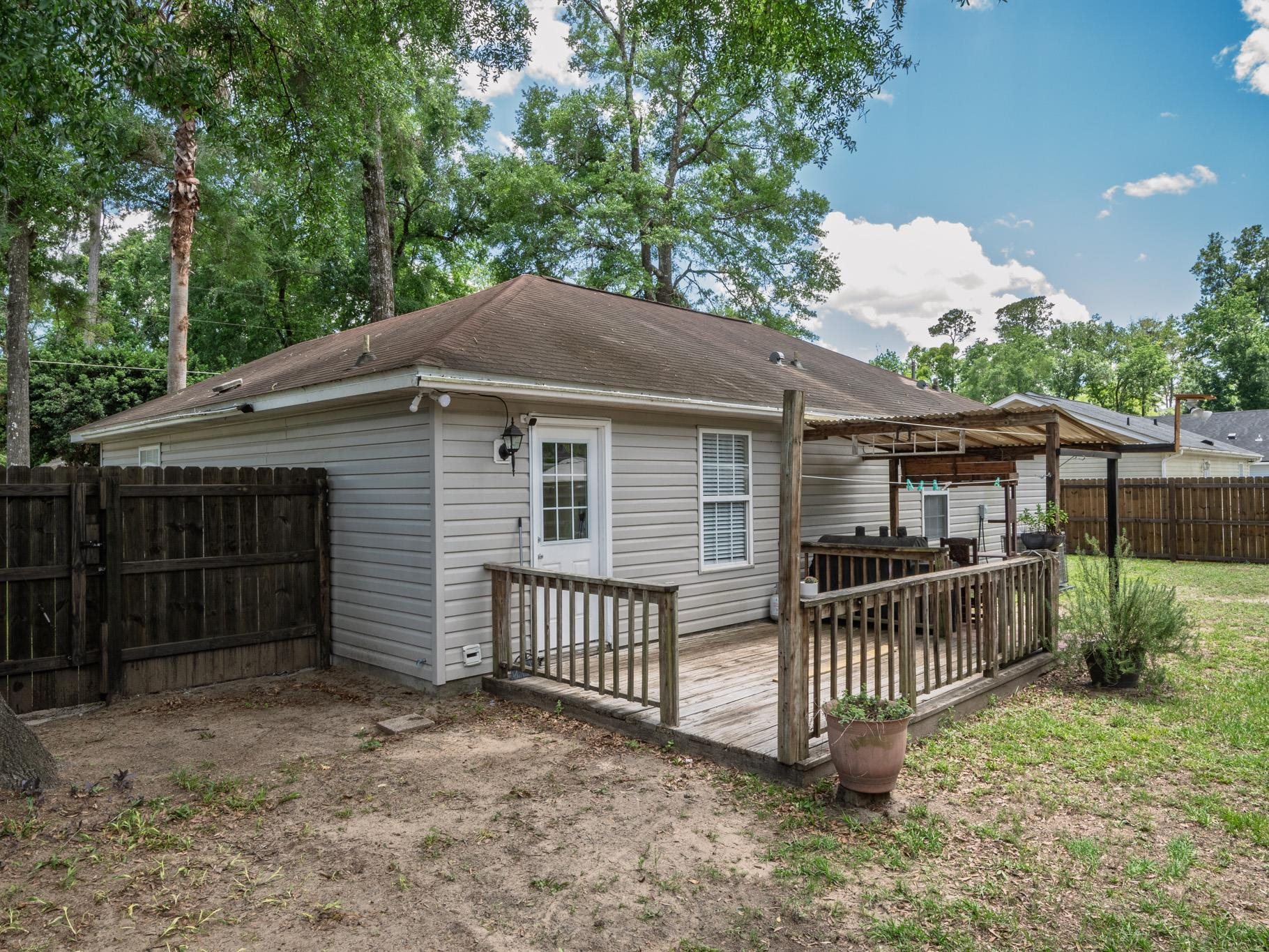 116 Sioux Trail, Crawfordville, Texas image 2