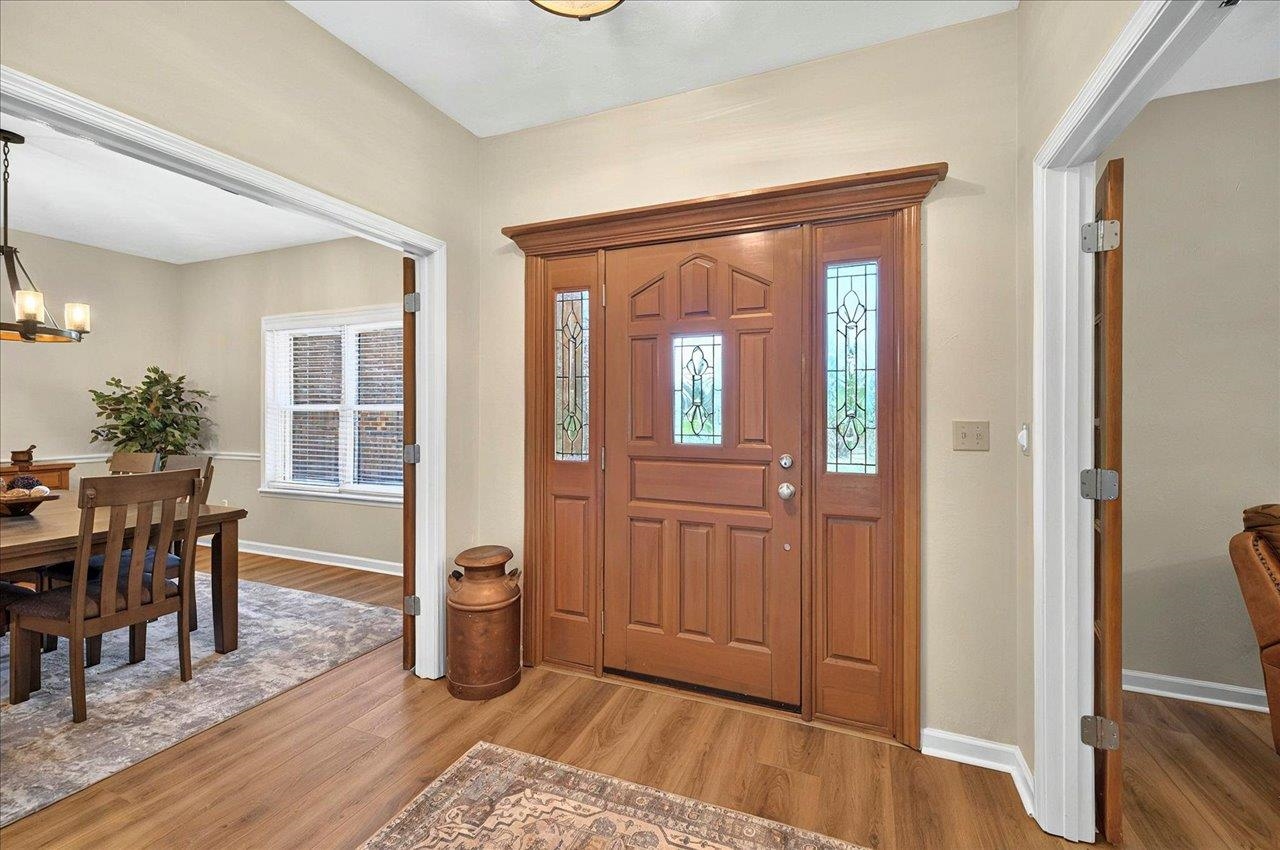 7000 Alhambra Drive, Tallahassee, Texas image 10