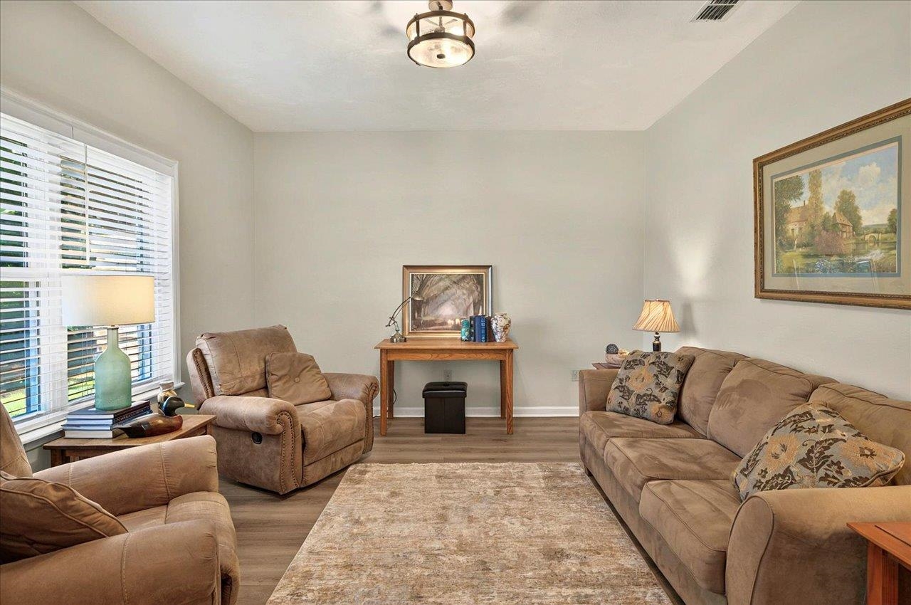 7000 Alhambra Drive, Tallahassee, Texas image 11