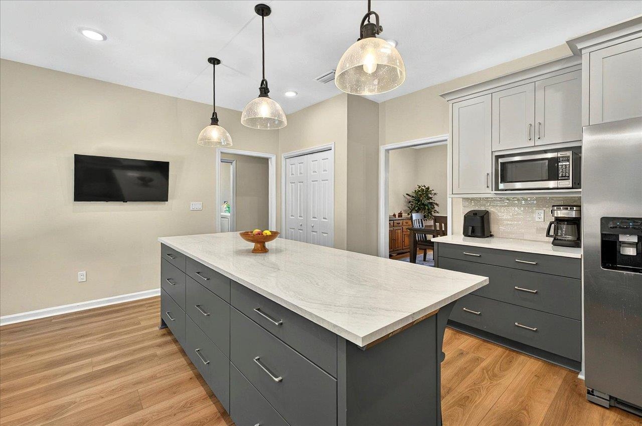 7000 Alhambra Drive, Tallahassee, Texas image 17