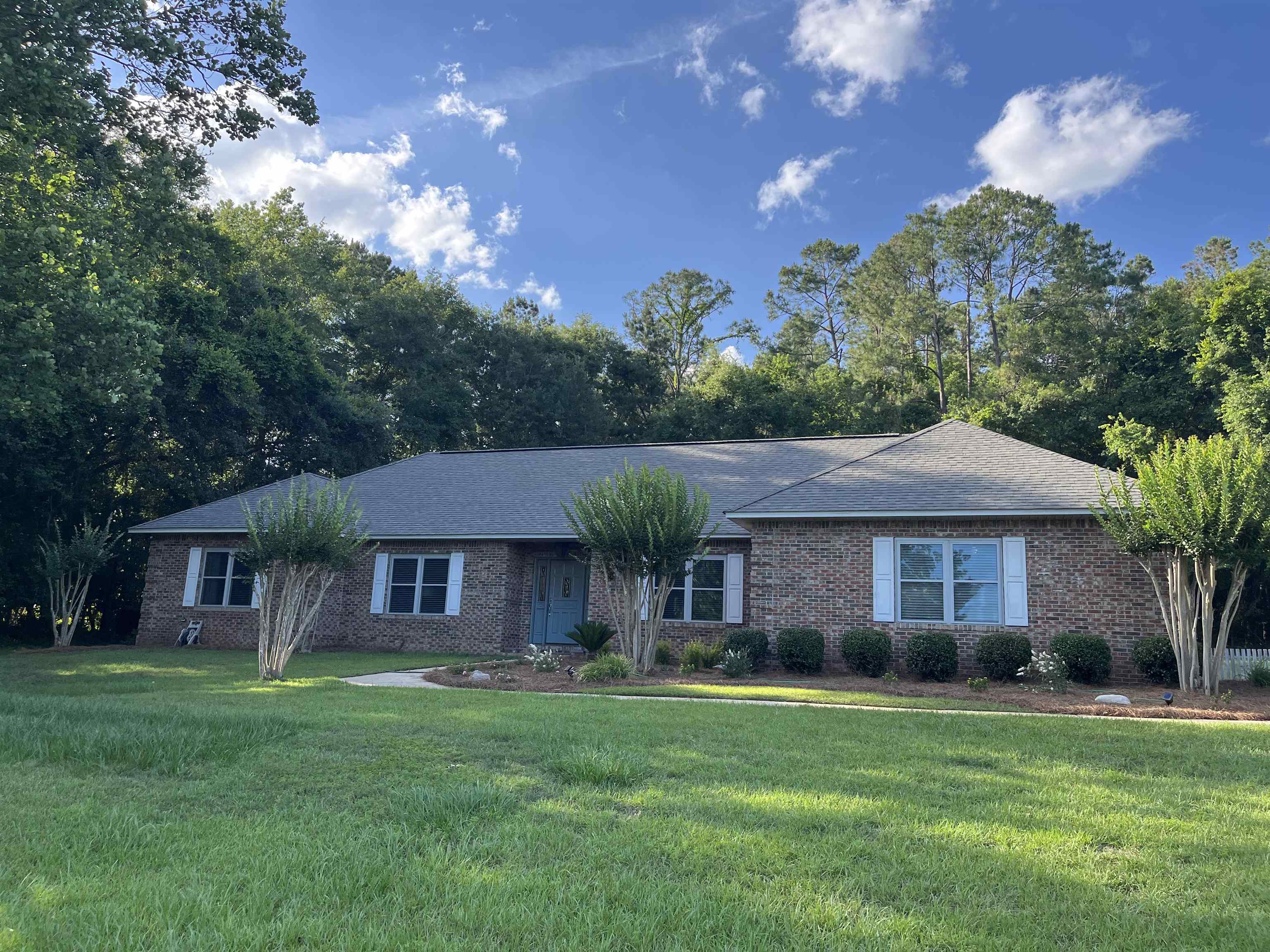 7000 Alhambra Drive, Tallahassee, Texas image 2